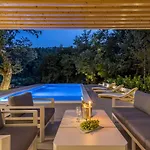 Villa Ventura With Private 45 Sqm Swimming Pool, 4 Bedrooms, Gym, Game Srinjine