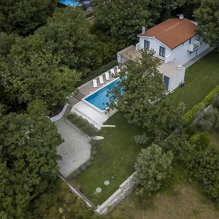 Ventura With Private 45 Sqm Swimming Pool, 4 Bedrooms, Gym, Game * Srinjine