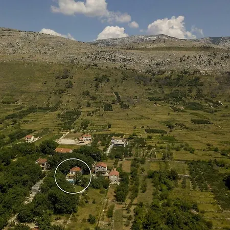 Ventura With Private 45 Sqm Swimming Pool, 4 Bedrooms, Gym, Game Villa Srinjine