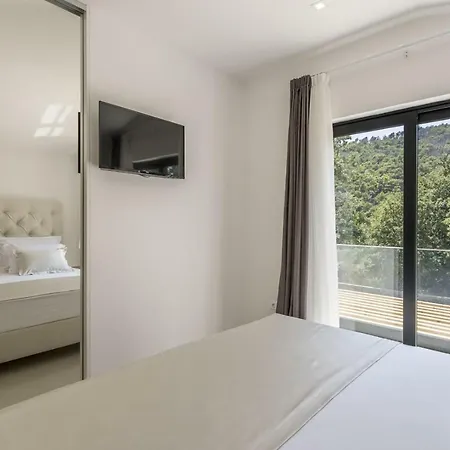 Ventura With Private 45 Sqm Swimming Pool, 4 Bedrooms, Gym, Game *